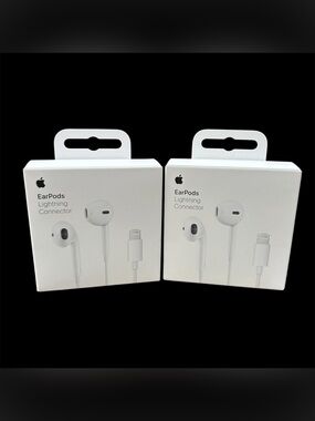 NEW Apple EarPods Lightning Connector Lot 2